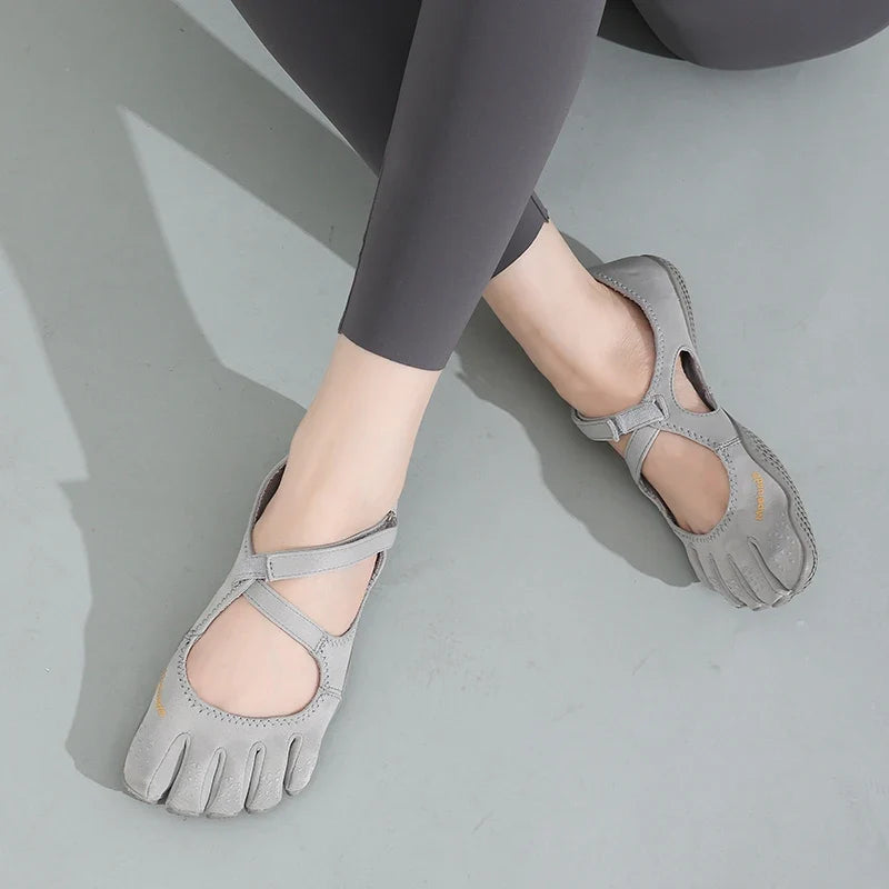 Amelia Five Toe Shoes